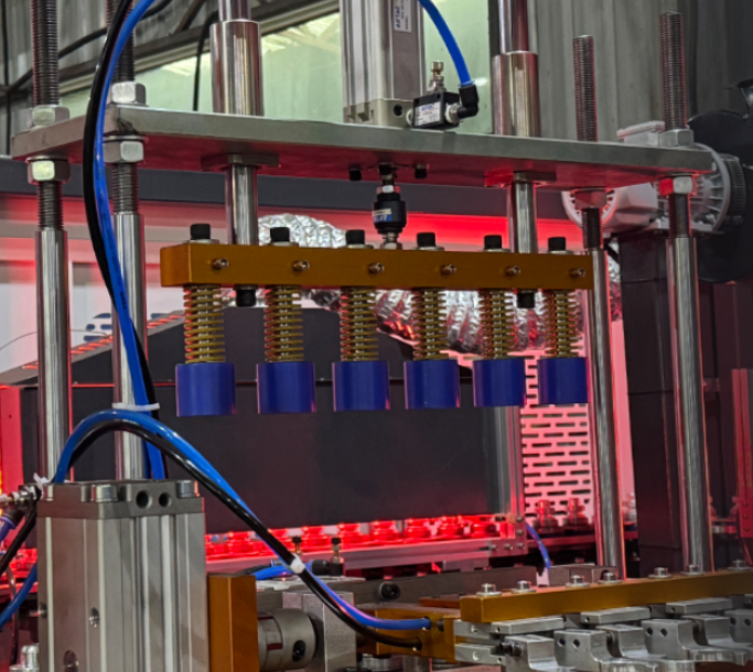 Shock resistant IR radiator for PET machine